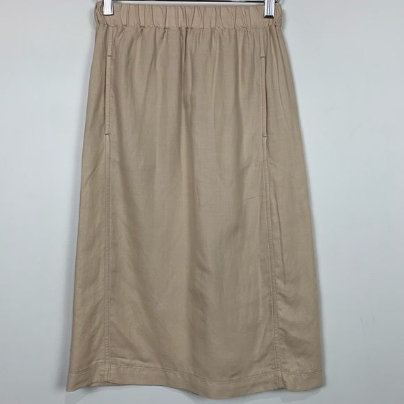 Wilfred for Aritzia Roanne Midi Skirt in Beige - Picture 2 of 5